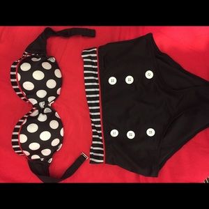 Vintage bathing suit ! Never worn !